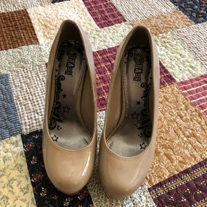 Trash brand faux leather nude stiletto